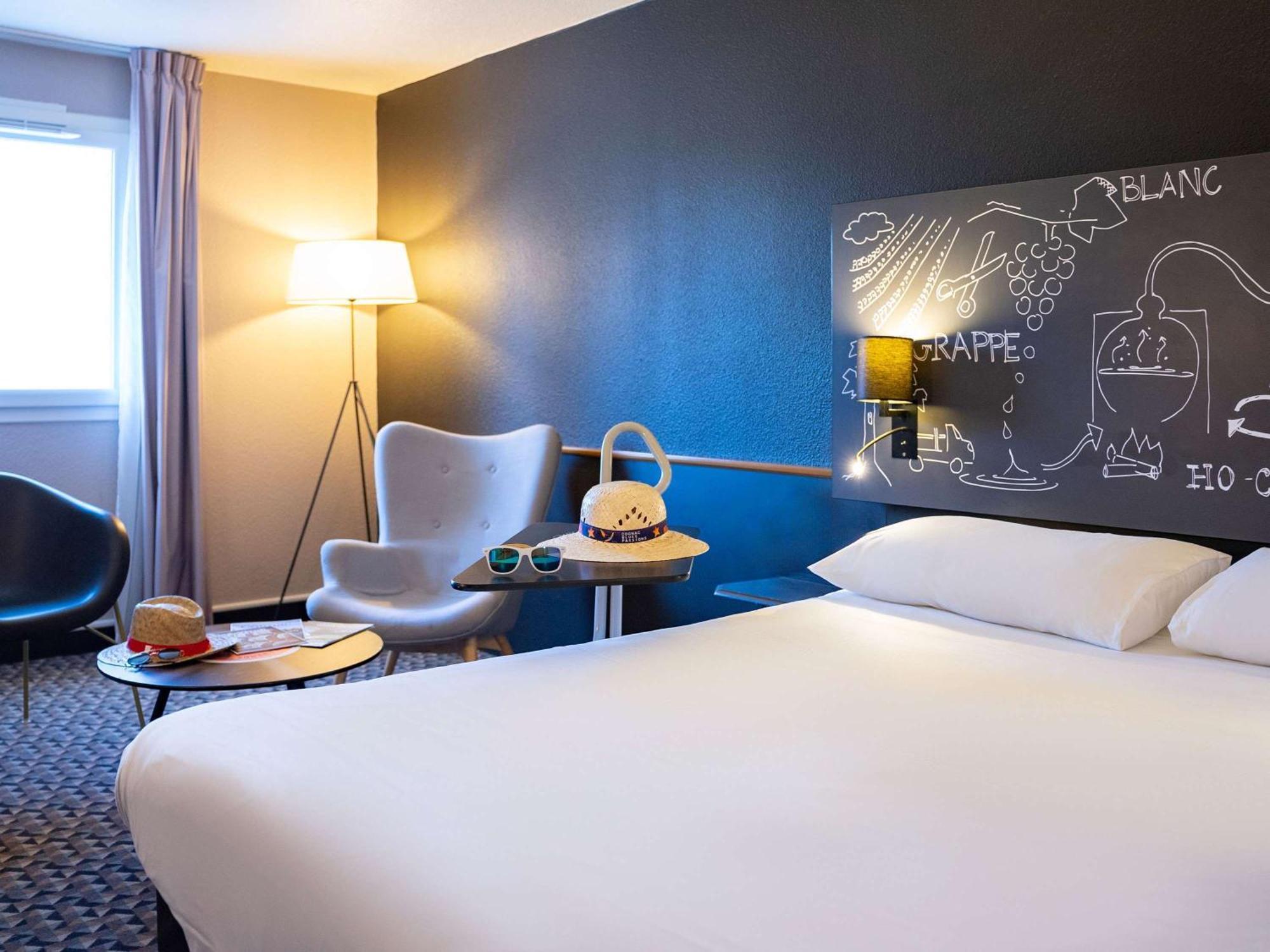 Готель Ibis Styles Cognac Chateaubernard Екстер'єр фото